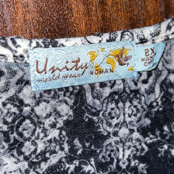 Unity One World Womens Black White Tunic Blouse Top SZ 2X V Neck embellished - Picture 4 of 10